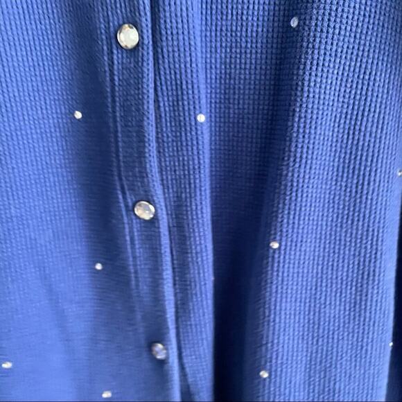 The Quacker Factory waffle textured button down - Picture 5 of 8